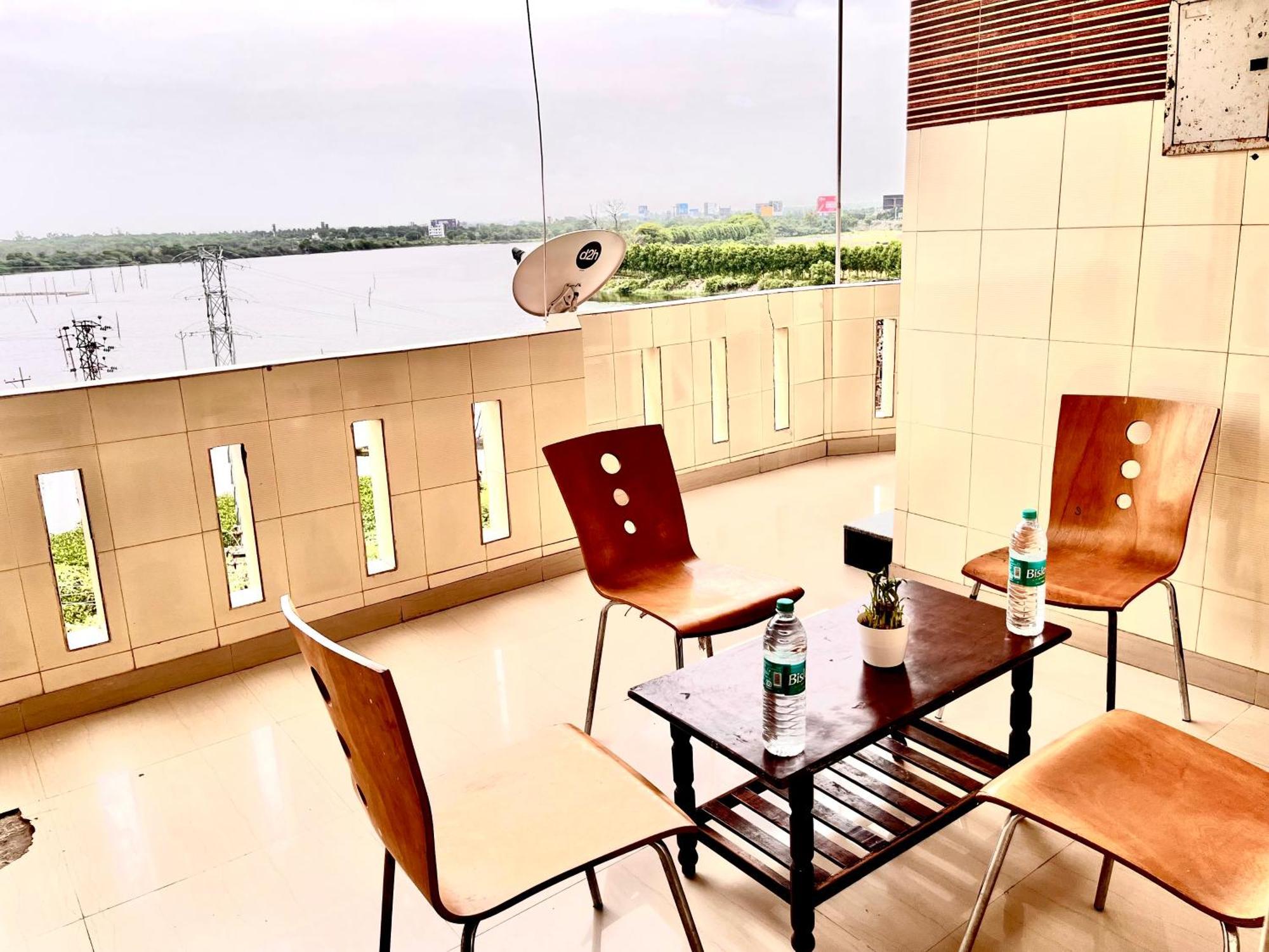 Hotel Sita Grand Shamshabad Exterior foto